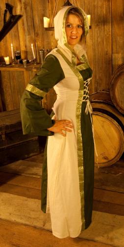 BRES Mittelalterkleid mit Bordre - Gre: S/M - Farbe: grn/natur