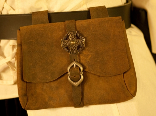 ERZFEINDCOM Mittelalterliche Tasche Keltenkreuz braun