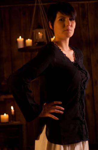 LEONARDO CARBONE Mittelalterbluse mit Hkelspitze - Farbe: schwarz - Gre: XS