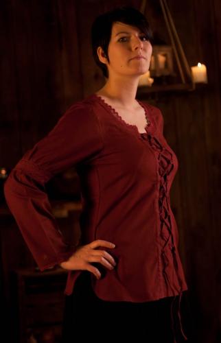 LEONARDO CARBONE Mittelalterbluse mit Hkelspitze - Farbe: weinrot - Gre: XS