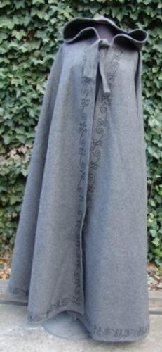 LEONARDO CARBONE Umhang aus Wolle mit langer Kapuze und Stickerei - Gr��e: Einheitsgr��e - Farbe: dunkelgrau