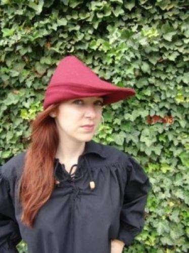 LEONARDO CARBONE Robin Hood Hut - Farbe: weinrot - Gr��e: Einheitsgr��e