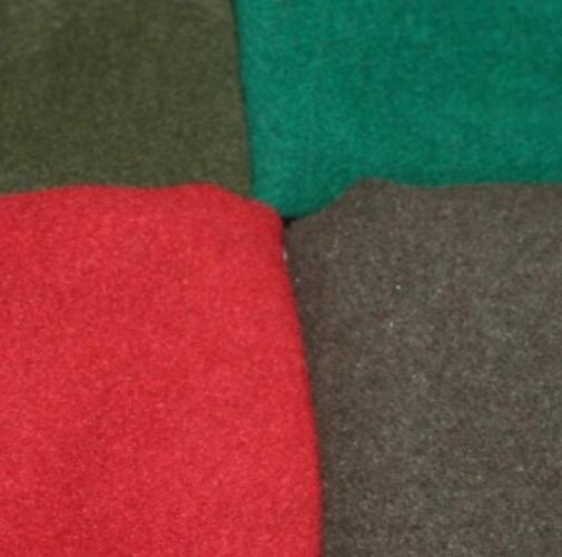 LARP FASHION CAPES Woll-Umhang mit Wolfskopf-Schlie�e - Farbe: weinrot - Gr��e: Einheitsgr��e