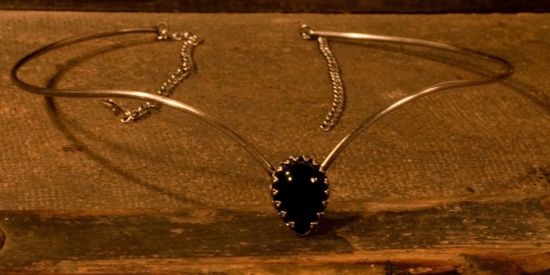 LAZELL HISTORIC Tiara Tropfen der Simplizitt - Farbe: schwarz