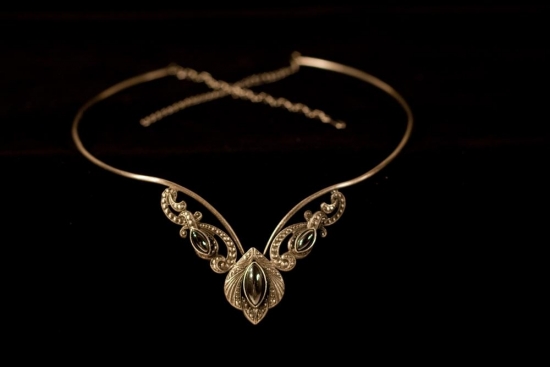 LAZELL HISTORIC Tiara Gttin der Erhabenheit - Farbe: hmatit