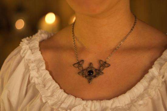 LAZELL HISTORIC Halskette Triquettas - Farbe: schwarz