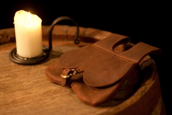 PERA PERIS Mittelalterliche Nierentasche - Farbe: dunkelbraun