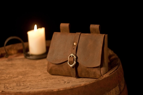 PERA PERIS Mittelalterliche Grteltasche - Farbe: dunkelbraun