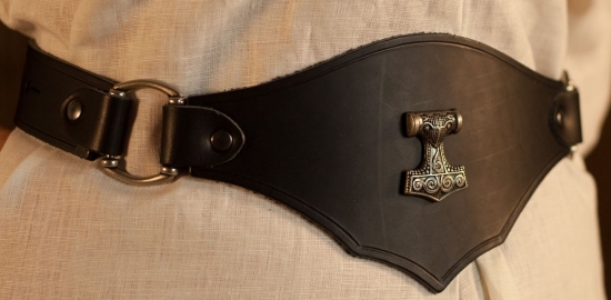 PERA PERIS Miederg�rtel mit Thors Hammer - Farbe: schwarz