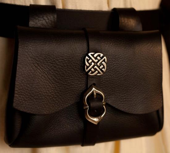 ERZFEINDCOM Schwarze mittelalterliche Ledertasche Geflecht