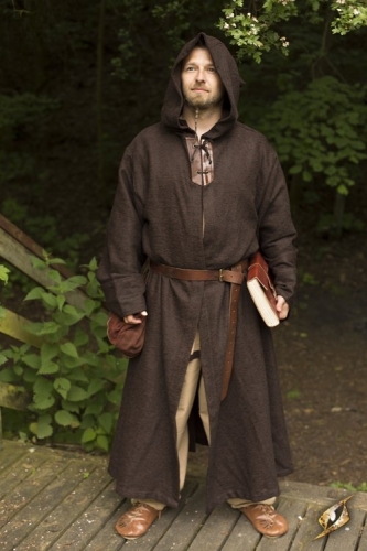 EPIC ARMOURY Robe Benedict braun - Gre: XS/S