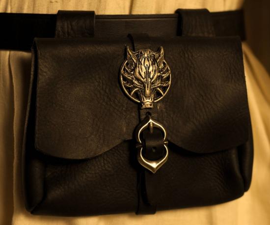 ERZFEINDCOM Schwarze Ledertasche Fenris