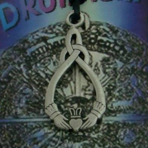 MEGALITH Zinnanh�nger Claddagh