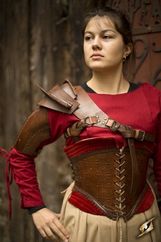 IRONFORTRESS Braune Schulterrstung M