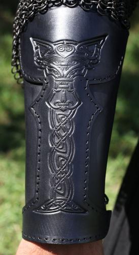 BLACK RAVEN ARMOURY LARP Armschienen Vendel - Gre: S/M - Farbe: schwarz