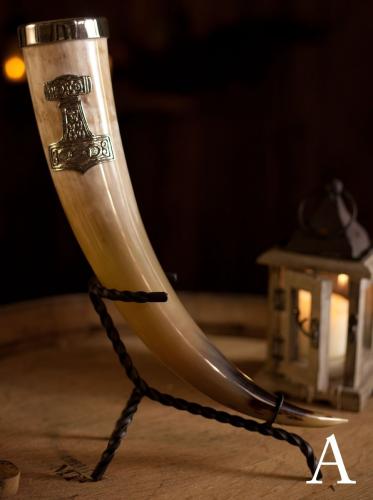 WUTSCHKA KUNSTHANDWERK Trinkhorn Thors Hammer