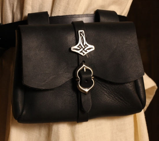 ERZFEINDCOM Schwarze mittelalterliche Ledertasche Thors Hammer