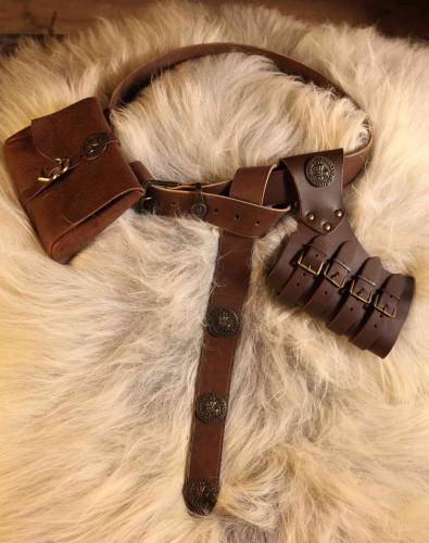 ERZFEINDCOM Set Tempelritter braun