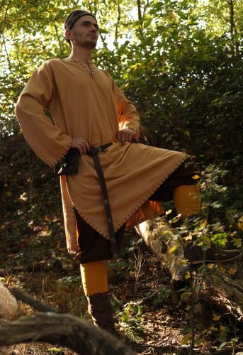 LEONARDO CARBONE Tunika mit Handstickerei - Gre: S - Farbe: hellbraun