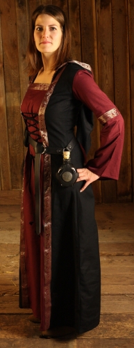 LARP FASHION Mittelalterliches Gewandset f�r Frauen VII
