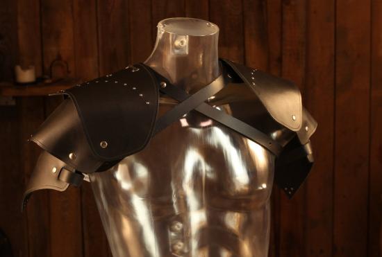 FAUN FORGE Lederschultern Krieger schwarz
