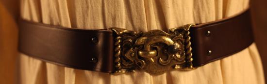 PERA PERIS Mittelalterg�rtel Haken 5cm - Farbe: dunkelbraun - Gr��e: XS