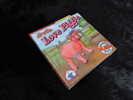 Markenlos Love Piggie Doll