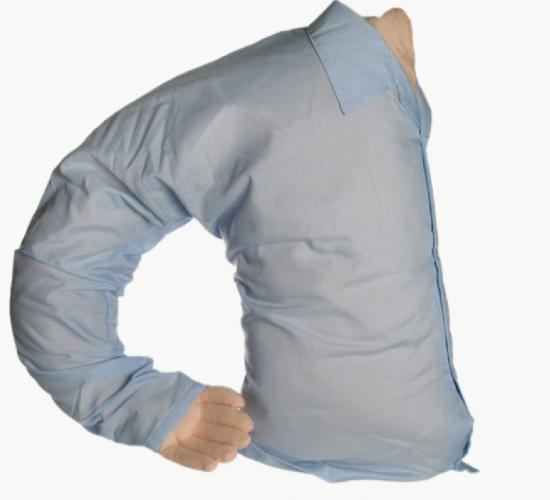 Out Of The Blue Kissen: Mann im Arm