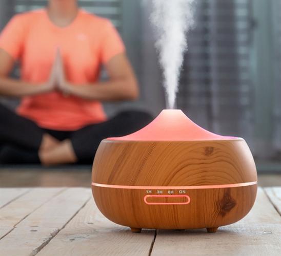 InnovaGoods LED Luftbefeuchter mit Wooden Effect