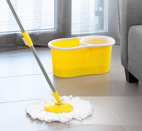 InnovaGoods Drehmopp mit Zweifachfunktion und Eimer