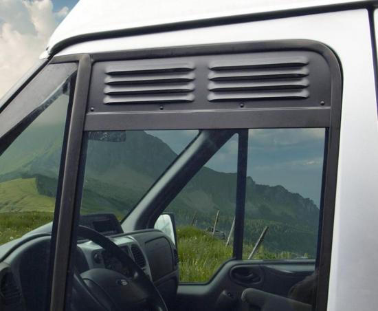 Sonstige Ford Transit Lftungsgitter - Baujahr: ab Baujahr 2000